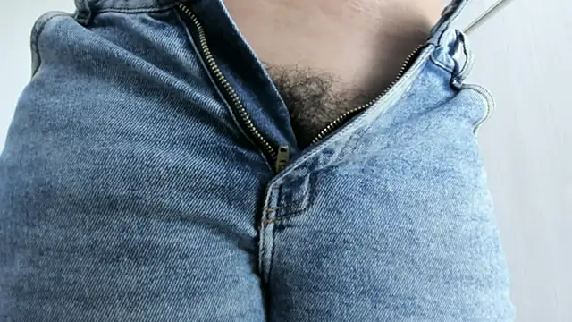 Snapshot of Amelia_Debora_Antonella chatting on February 7, 1:26 pm Amelia Debora Antonella online show from February 7, 1:26 pm