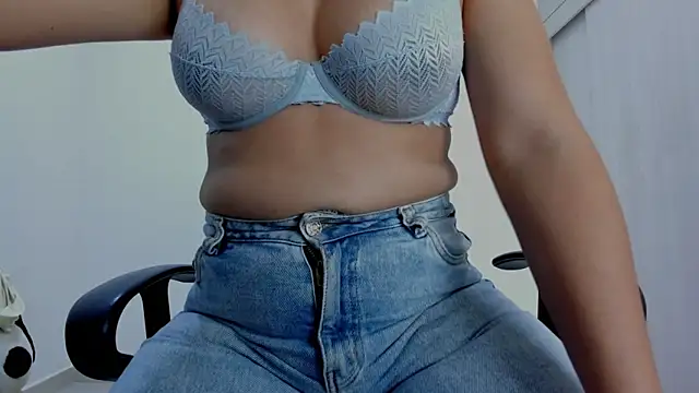 Amelia Debora Antonella online show from March 6, 1:40 pm