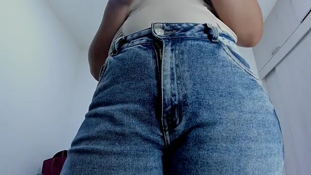 Amelia Debora Antonella online show from March 7, 1:08 pm