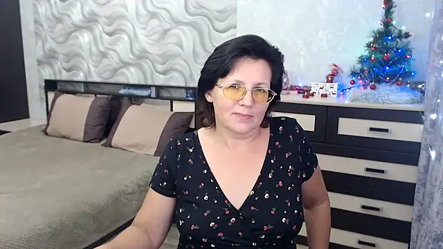 Snapshot of VitaCharm chatting on January 13, 3:26 pm VitaCharm online show from January 13, 3:26 pm