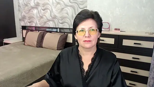 Snapshot of VitaCharm chatting on February 26, 6:32 pm VitaCharm online show from February 26, 6:32 pm