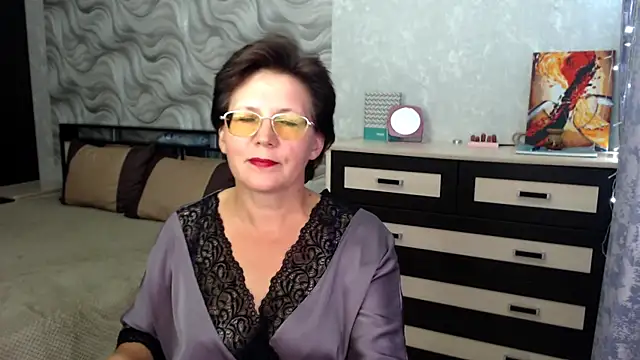 Snapshot of VitaCharm chatting on October 8, 8:39 pm VitaCharm online show from October 8, 8:39 pm