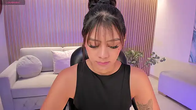 AllyJensen online show from March 7, 11:07 am