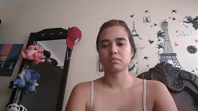 trianabell online show from January 15, 4:33 pm