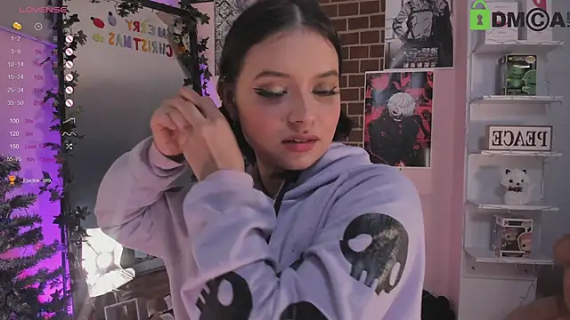 sensualkattt online show from January 7, 6:14 pm