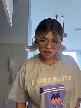 sensualkattt online show from March 22, 6:58 pm