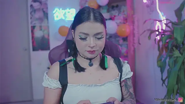 sensualkattt online show from September 20, 1:34 pm