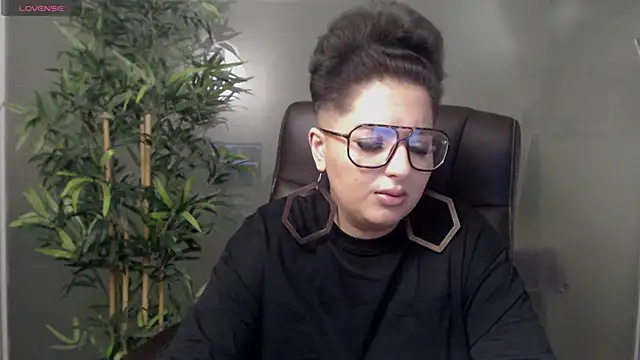 BustyAllyy online show from January 26, 12:16 am