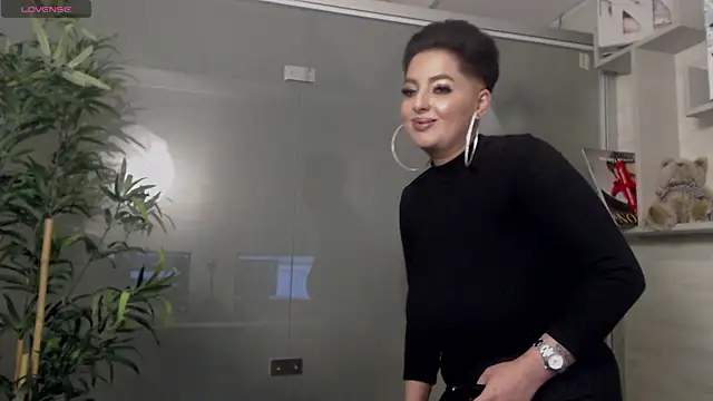 BustyAllyy online show from January 29, 1:16 am