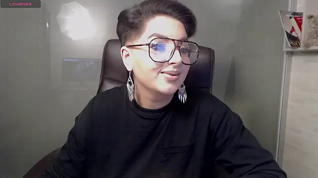 BustyAllyy online show from February 7, 11:24 pm