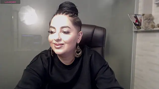 BustyAllyy online show from March 7, 11:38 pm