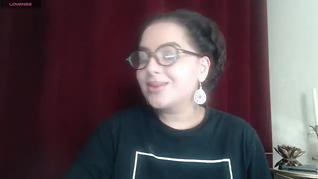 BustyAllyy online show from September 11, 5:35 pm