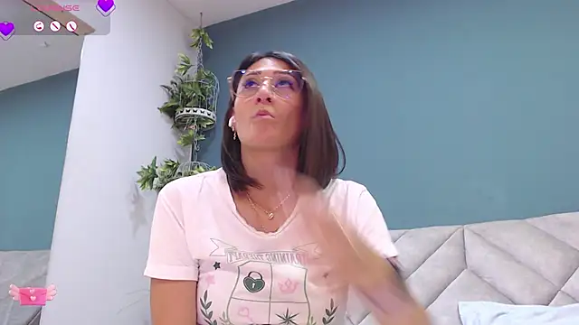 SharisWillian online show from February 6, 6:18 am