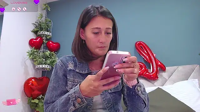 SharisWillian online show from February 19, 3:28 am