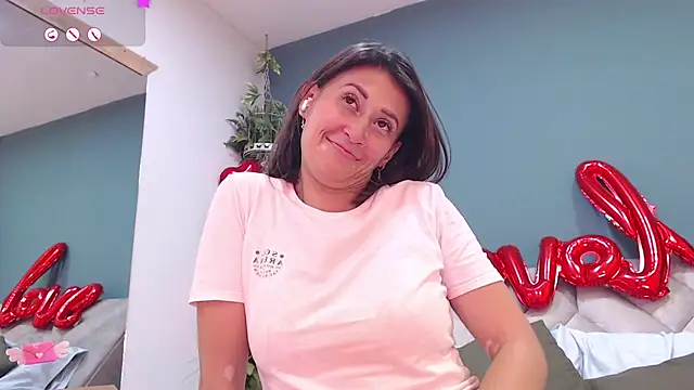 SharisWillian online show from February 20, 7:45 am