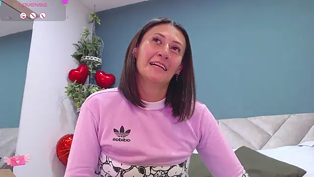 SharisWillian online show from March 12, 3:57 am