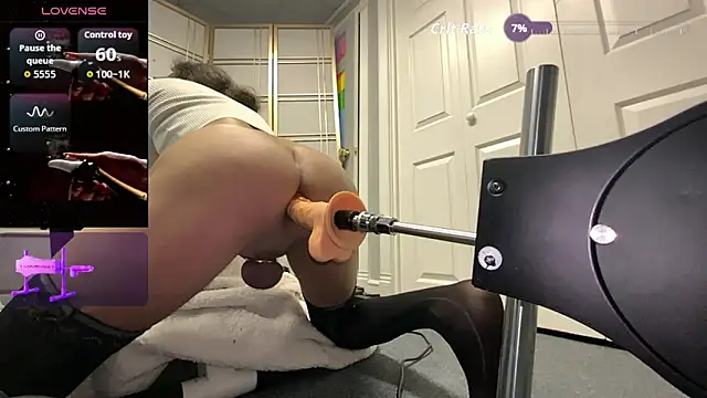 sissysylvia online show from February 19, 9:44 pm