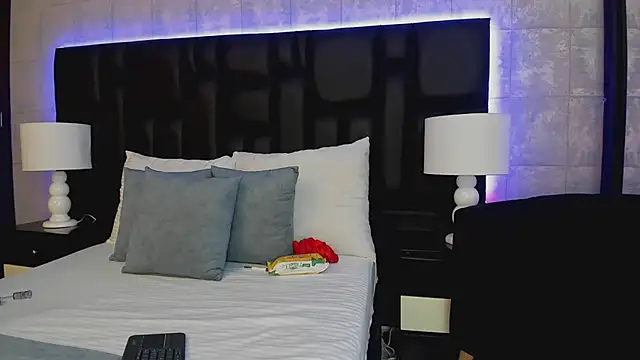 MiaSweeths online show from January 23, 11:37 am