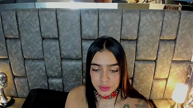 Foxy Assh  online show from February 18, 2:38 pm