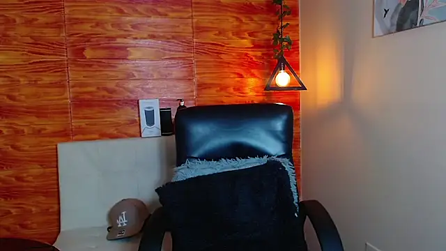 Bastiaan 28 online show from February 1, 2:58 am