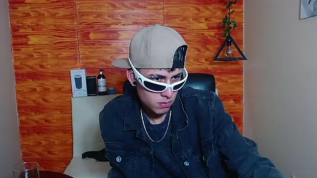 Bastiaan 28 online show from February 6, 12:54 am