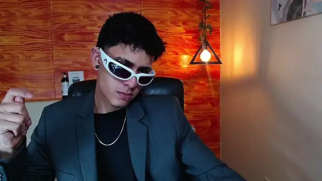 Bastiaan 28 online show from February 7, 10:29 am