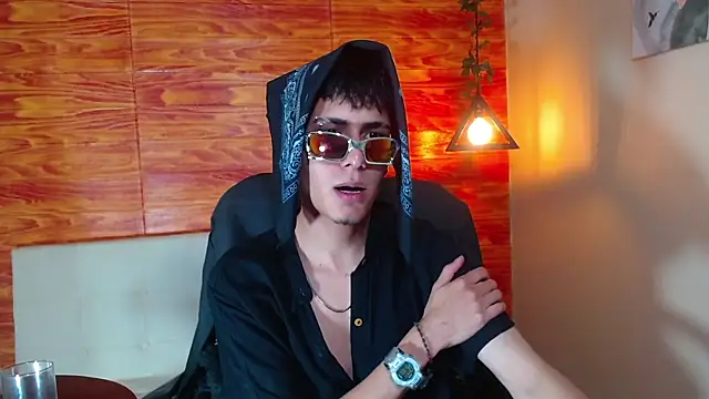 Bastiaan 28 online show from February 16, 6:10 am