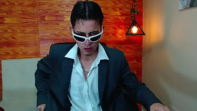 Bastiaan 28 online show from March 6, 3:02 am