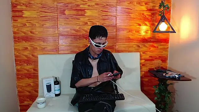 Bastiaan 28 online show from March 8, 8:33 am