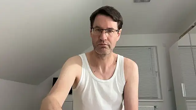 zxzx cam1 online show from April 5, 3:20 pm