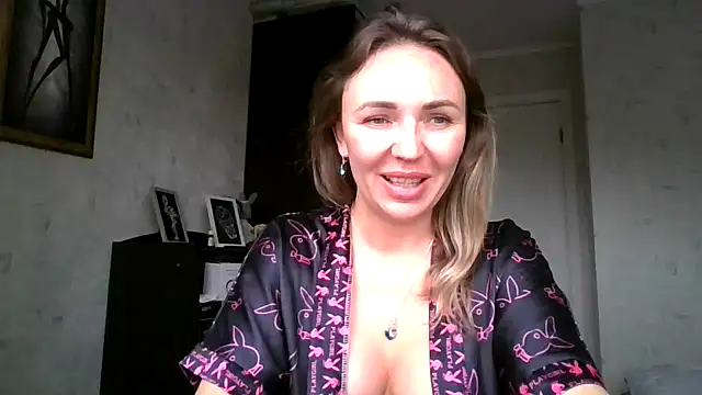 AngelinaLove28 online show from September 28, 6:41 am