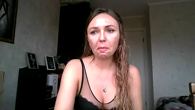 AngelinaLove28 online show from October 29, 6:48 am