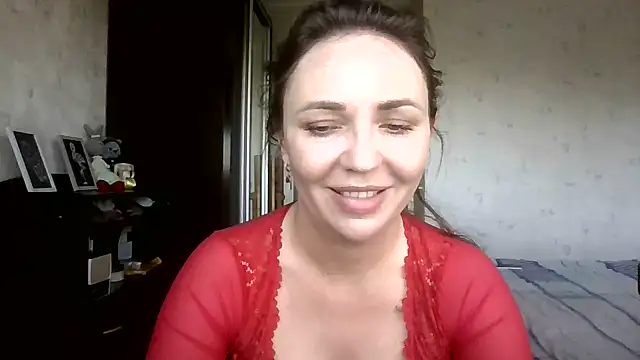 Snapshot of AngelinaLove28 chatting on June 16, 7:00 am AngelinaLove28 online show from June 16, 7:00 am