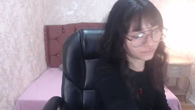 charlottemoonxz online show from February 10, 5:30 pm