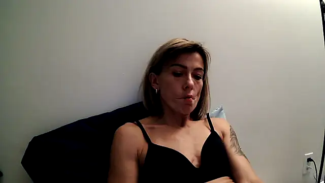 anechka1 online show from November 22, 1:37 am