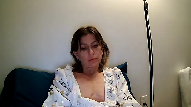 Snapshot of anechka1 chatting on April 25, 3:42 am anechka1 online show from April 25, 3:42 am
