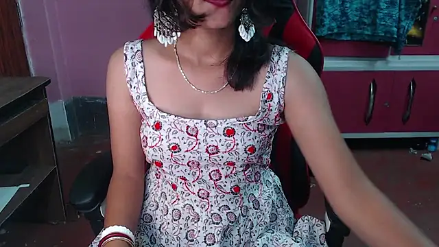 Snapshot of Angel_Alison_ chatting on February 12, 9:33 pm Angel Alison  online show from February 12, 9:33 pm