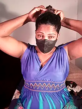 Kim kardashia1 online show from December 2, 3:47 am