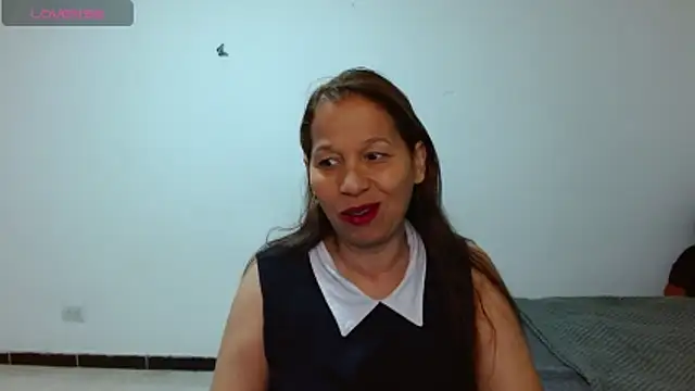 Snapshot of CaroMasha chatting on May 11, 5:54 pm CaroMasha online show from May 11, 5:54 pm
