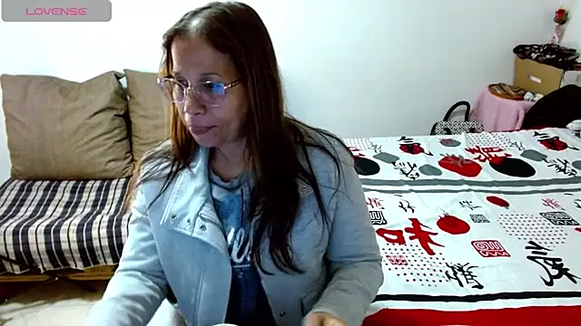 Snapshot of CaroMasha chatting on July 18, 7:39 pm CaroMasha online show from July 18, 7:39 pm