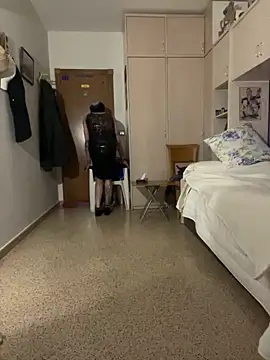 Kamaleonix online show from April 4, 6:49 pm