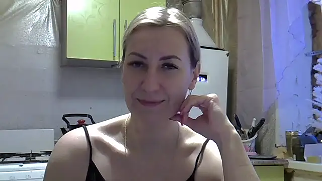 AshleyXHoney online show from December 25, 5:48 am