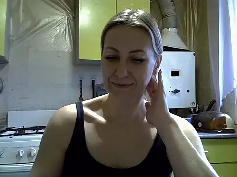 AshleyXHoney online show from December 3, 7:38 am