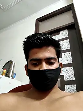 Snapshot of 12ashujii chatting on March 31, 7:53 am 12ashujii online show from March 31, 7:53 am