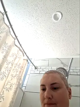 Snapshot of MilfyMrsRobinson chatting on May 5, 8:28 pm MilfyMrsRobinson online show from May 5, 8:28 pm