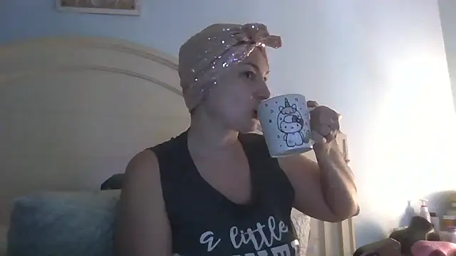 MilfyMrsRobinson online show from July 15, 1:05 pm
