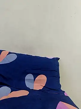 yashzae online show from September 22, 12:29 pm