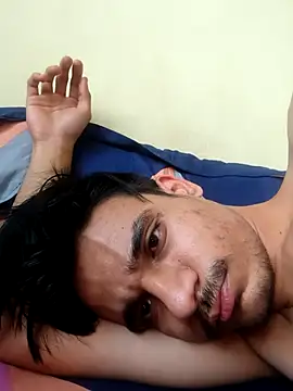 yashzae online show from November 8, 11:54 am