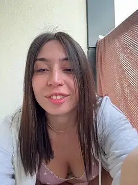 KimArts online show from April 6, 2:18 pm