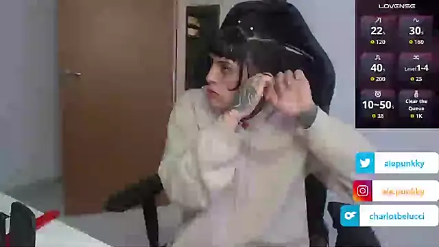 charlotbelucci  online show from October 4, 10:02 am